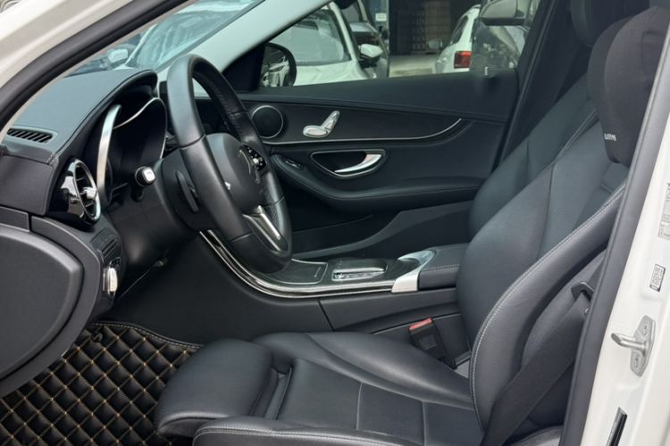 Used Mercedes-Benz C-Class 2019 C 180 L Fashion Edition Sport Version Left Front Seat
