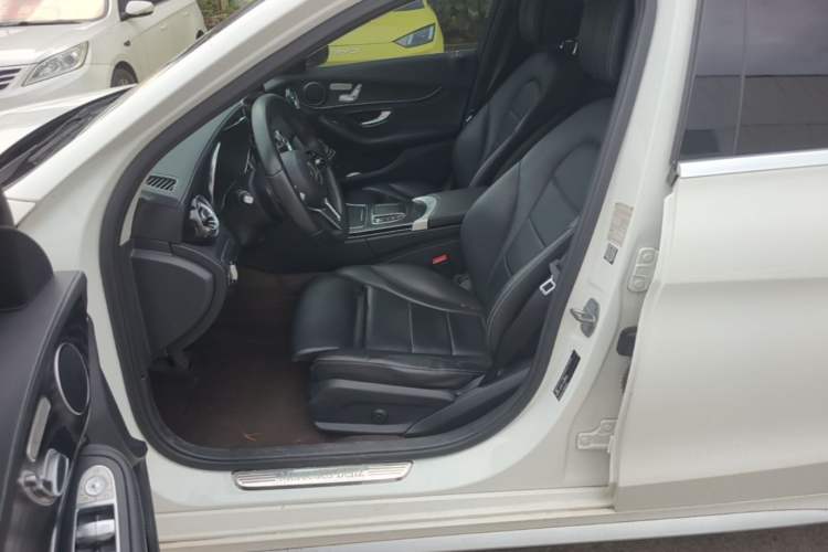 Used Mercedes-Benz C-Class 2019 Restyled C 260 L Sport Edition Left Front Seat
