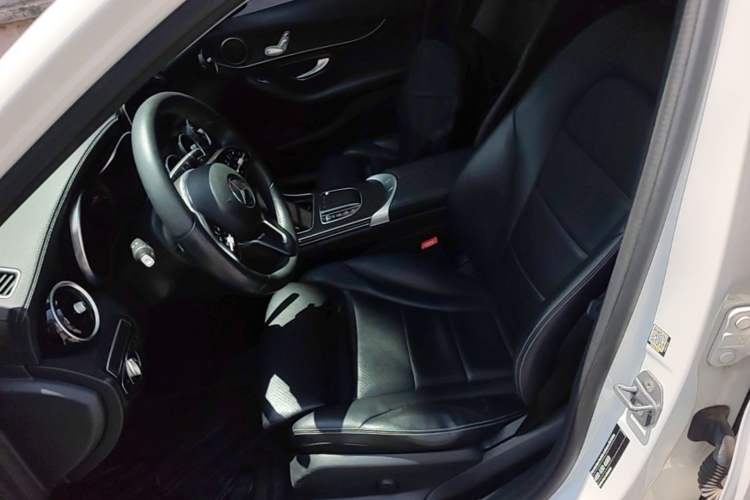 Used Mercedes-Benz C-Class 2019 C 180 L Fashion Edition Sport Version Left Front Seat