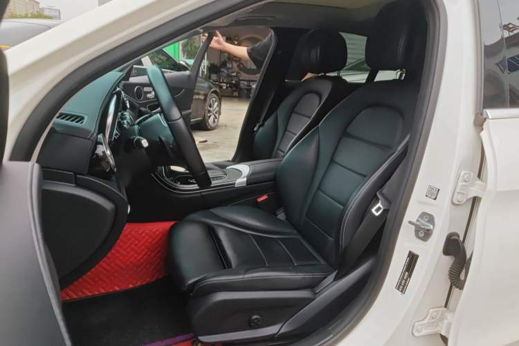 Used Mercedes-Benz C-Class 2019 C 260 L Sport Edition Left Front Seat