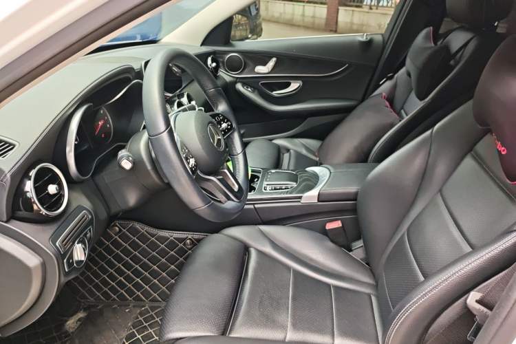 Used Mercedes-Benz C-Class 2019 C 180 L Dynamic Sports Edition Left Front Seat