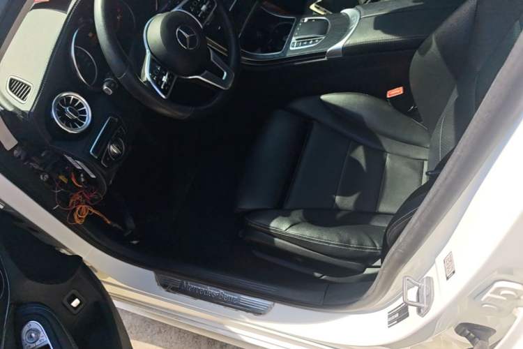 Used Mercedes-Benz C-Class 2019 C 180 L Fashion Edition Sport Version Left Front Seat