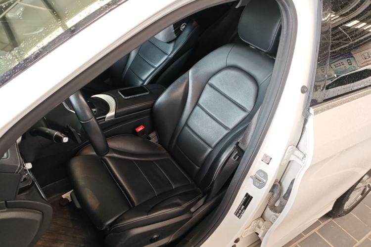 Used Mercedes-Benz C-Class 2019 C 180 L Fashion Edition Sport Version Left Front Seat