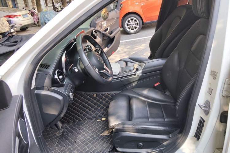 Used Mercedes-Benz C-Class 2019 C 260 L Sport Edition Left Front Seat