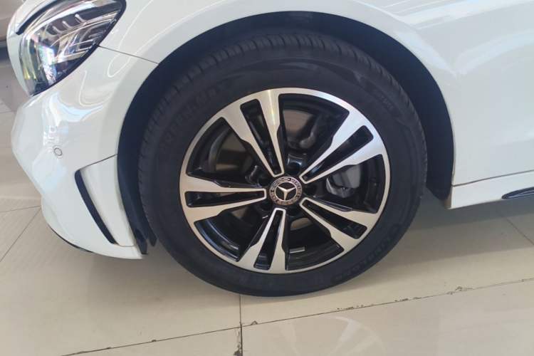 Used Mercedes-Benz C-Class 2019 C 260 Sport Edition Left Front Wheel Hub