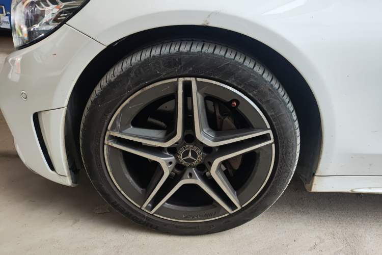 Used Mercedes-Benz C-Class 2019 C 260 Estate Left Front Wheel Hub