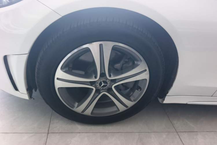 Used Mercedes-Benz C-Class 2019 Restyled C 260 L Sport Edition Left Front Wheel Hub
