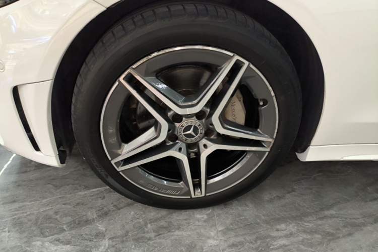 Used Mercedes-Benz C-Class 2019 C 260 Estate Left Front Wheel Hub