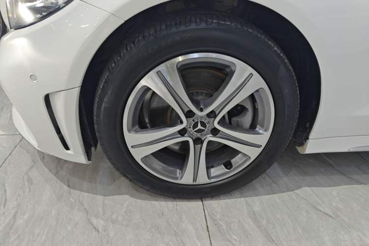 Used Mercedes-Benz C-Class 2019 Restyled C 260 L Sport Edition Left Front Wheel Hub