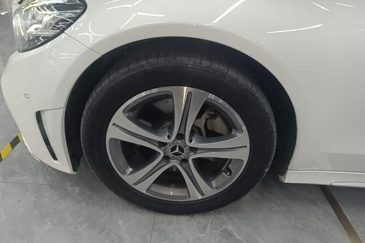 Used Mercedes-Benz C-Class 2019 Restyled C 260 L Sport Edition Left Front Wheel Hub