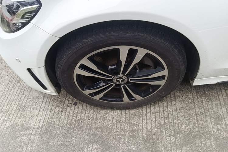 Used Mercedes-Benz C-Class 2019 C 260 Sport Edition Left Front Wheel Hub