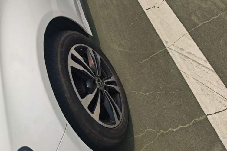 Used Mercedes-Benz C-Class 2019 C 260 Sport Edition Left Front Wheel Hub