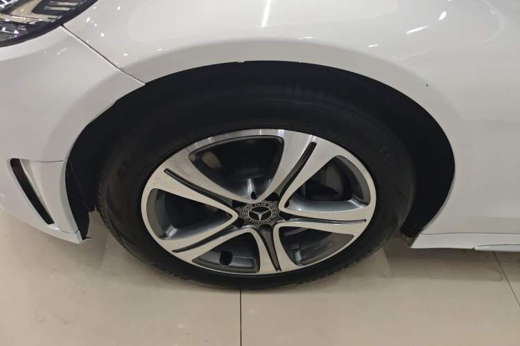 Used Mercedes-Benz C-Class 2019 Restyled C 260 L Sport Edition Left Front Wheel Hub