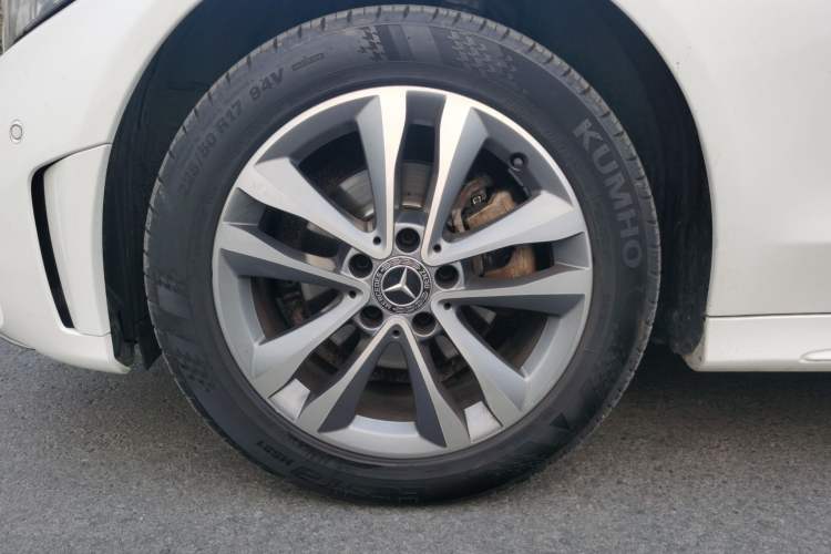 Used Mercedes-Benz C-Class 2019 C 180 Estate Left Front Wheel Hub