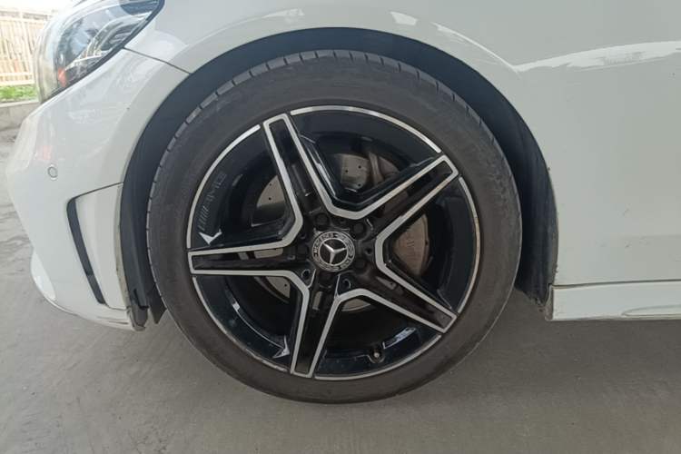 Used Mercedes-Benz C-Class 2019 C 260 Coupe Left Front Wheel Hub