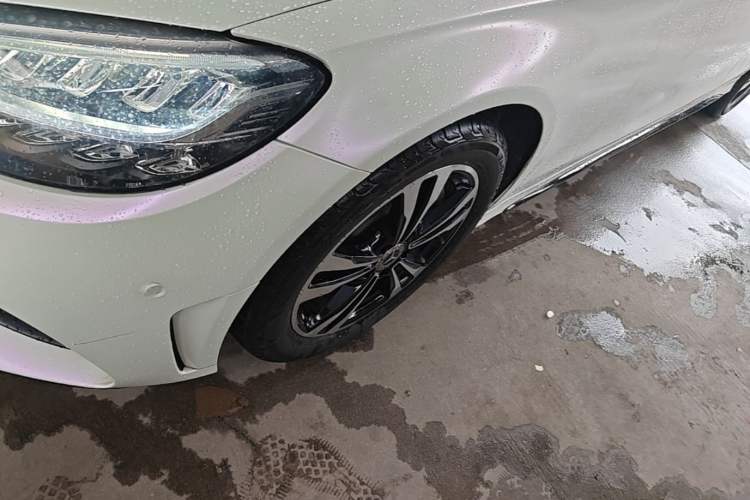 Used Mercedes-Benz C-Class 2019 C 260 Sport Edition Left Front Wheel Hub