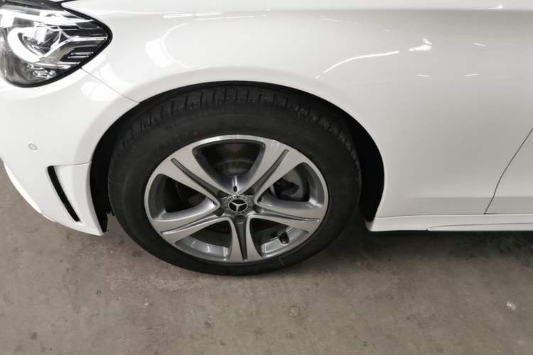 Used Mercedes-Benz C-Class 2019 Restyled C 260 L Sport Edition Left Front Wheel Hub