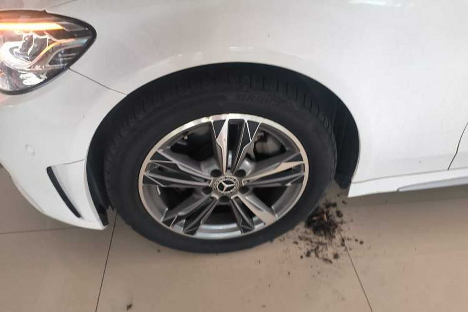 Used Mercedes-Benz C-Class 2019 C 180 L Fashion Edition Sport Version Left Front Wheel Hub