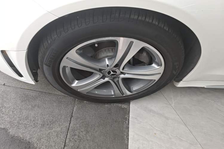 Used Mercedes-Benz C-Class 2019 Restyled C 260 L Sport Edition Left Front Wheel Hub