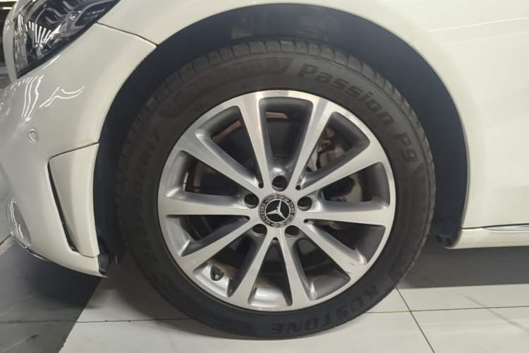 Used Mercedes-Benz C-Class 2019 C 260 L Left Front Wheel Hub