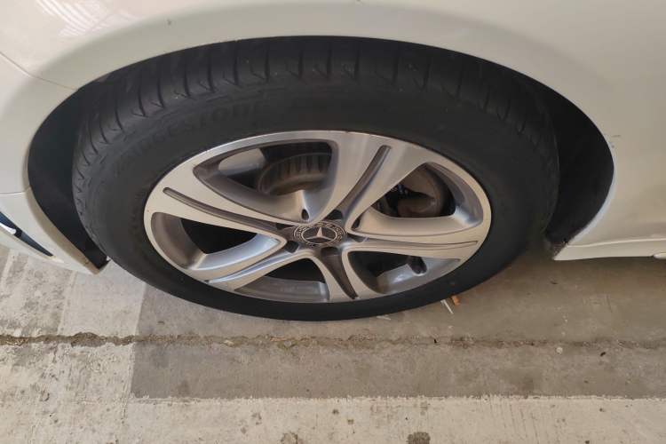 Used Mercedes-Benz C-Class 2019 C 260 L Sport Edition Left Front Wheel Hub