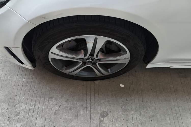 Used Mercedes-Benz C-Class 2019 C 260 L Sport Edition Left Front Wheel Hub