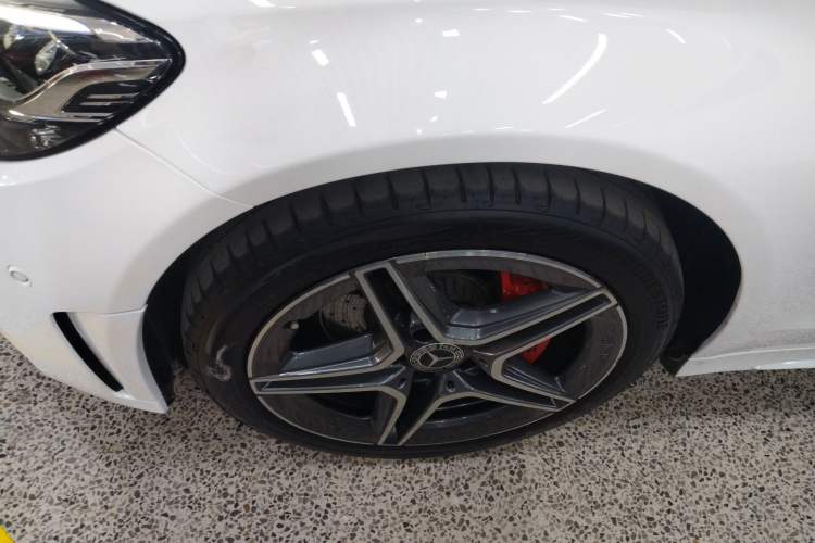Used Mercedes-Benz C-Class 2019 C 260 Estate Left Front Wheel Hub