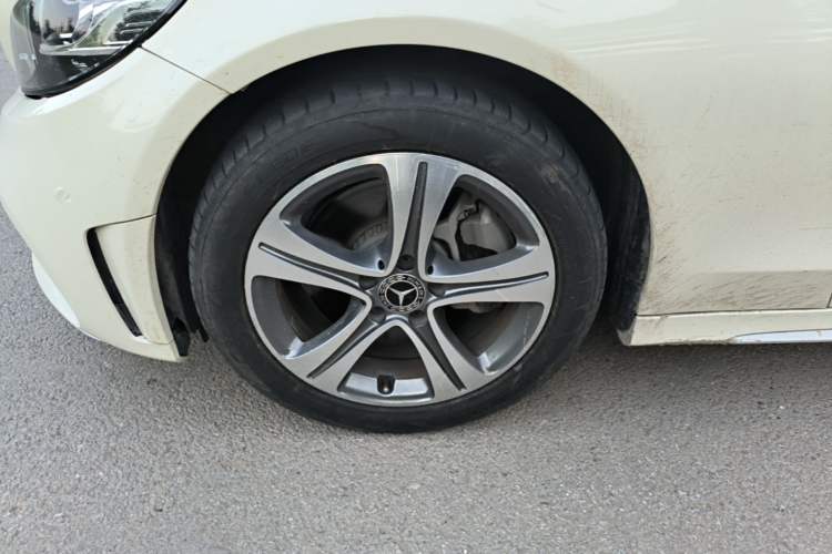 Used Mercedes-Benz C-Class 2019 C 260 L Sport Edition Left Front Wheel Hub