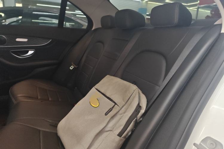 Used Mercedes-Benz C-Class 2019 C 180 L Fashion Edition Sport Version Left Rear Seat