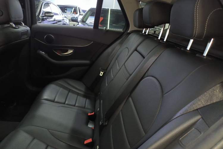 Used Mercedes-Benz C-Class 2019 C 260 Estate Left Rear Seat