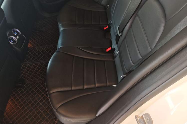 Used Mercedes-Benz C-Class 2019 C 180 L Fashion Edition Sport Version Left Rear Seat