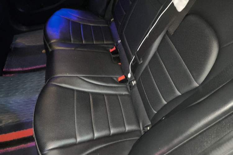 Used Mercedes-Benz C-Class 2019 C 260 L Sport Edition Left Rear Seat