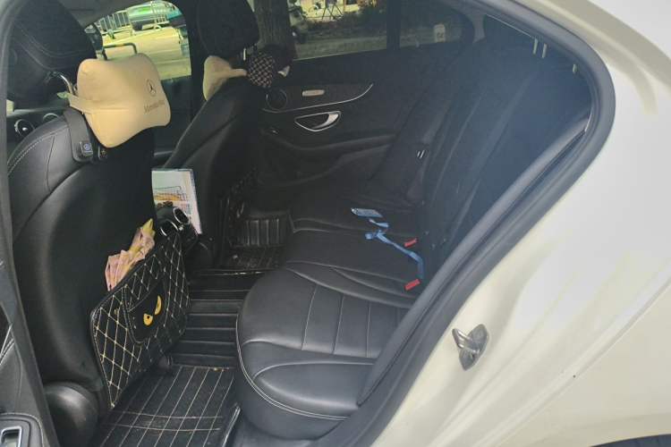 Used Mercedes-Benz C-Class 2019 C 180 L Fashion Edition Sport Version Left Rear Seat