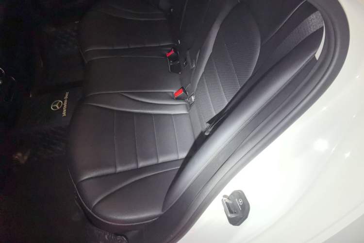 Used Mercedes-Benz C-Class 2019 C 260 L Sport Edition Left Rear Seat