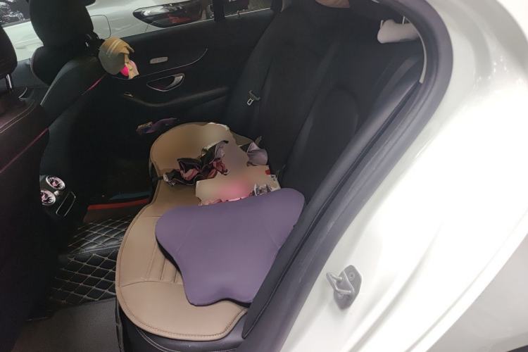 Used Mercedes-Benz C-Class 2019 C 180 L Fashion Edition Sport Version Left Rear Seat
