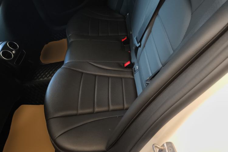 Used Mercedes-Benz C-Class 2019 C 180 L Fashion Edition Sport Version Left Rear Seat
