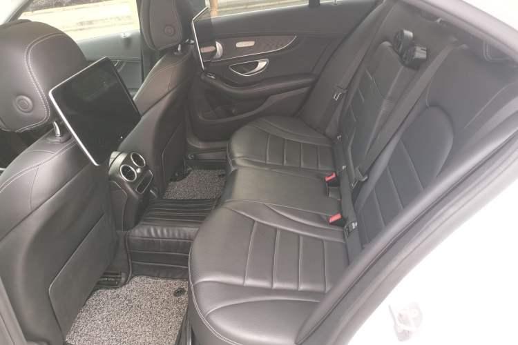 Used Mercedes-Benz C-Class 2019 C 260 L 4MATIC Sport Edition Left Rear Seat