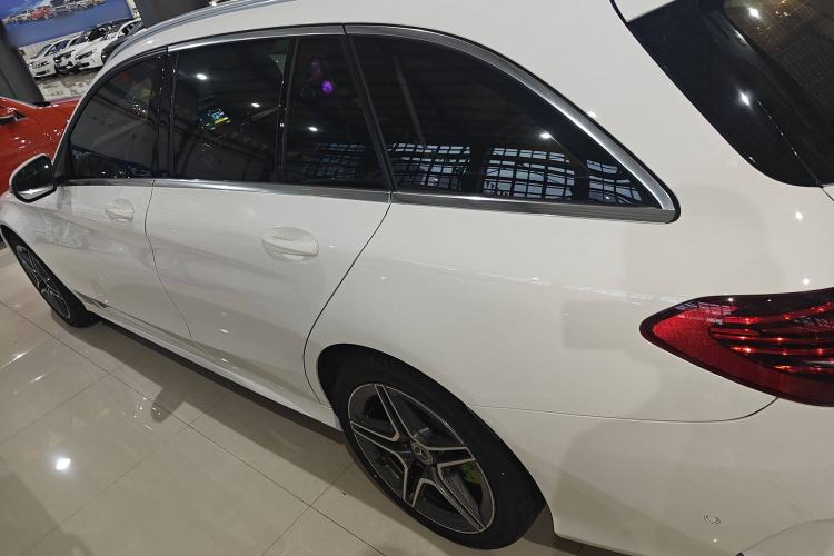 Used Mercedes-Benz C-Class 2019 C 260 Estate Left Side