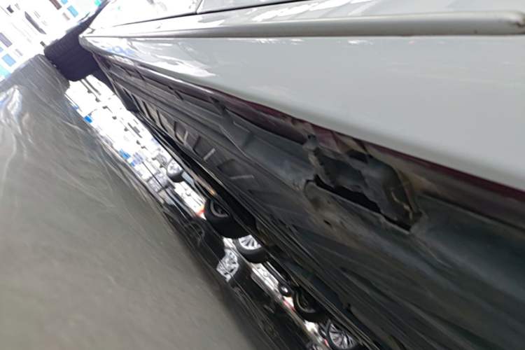 Used Mercedes-Benz C-Class 2019 Restyled C 260 L Sport Edition Left Side Sill