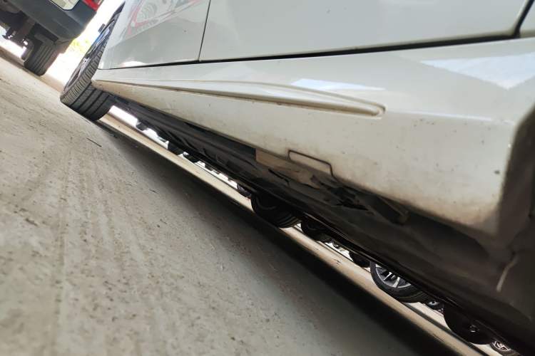 Used Mercedes-Benz C-Class 2019 C 260 Estate Left Side Sill