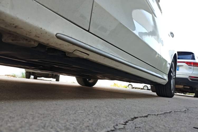 Used Mercedes-Benz C-Class 2019 C 180 L Fashion Edition Sport Version Left Side Sill