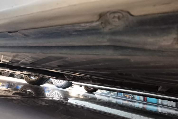 Used Mercedes-Benz C-Class 2019 C 180 L Fashion Edition Sport Version Left Side Sill