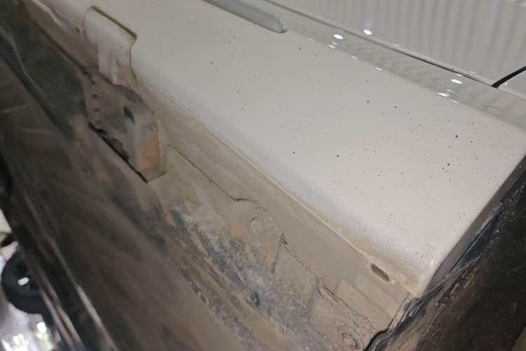 Used Mercedes-Benz C-Class 2019 C 180 L Fashion Edition Sport Version Left Side Sill