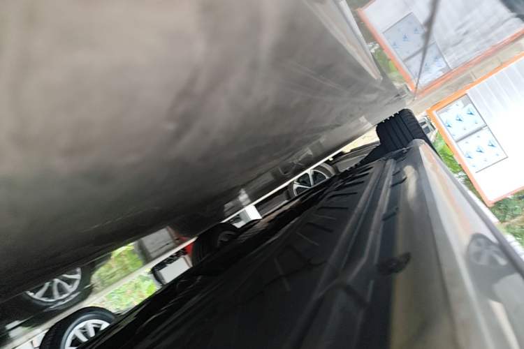 Used Mercedes-Benz C-Class 2019 Restyled C 260 L Sport Edition Left Side Sill