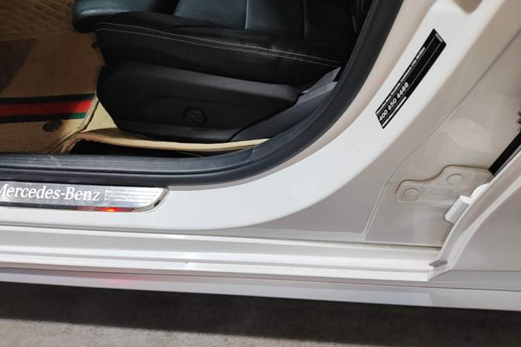 Used Mercedes-Benz C-Class 2019 Restyled C 260 L Sport Edition Left Side Sill