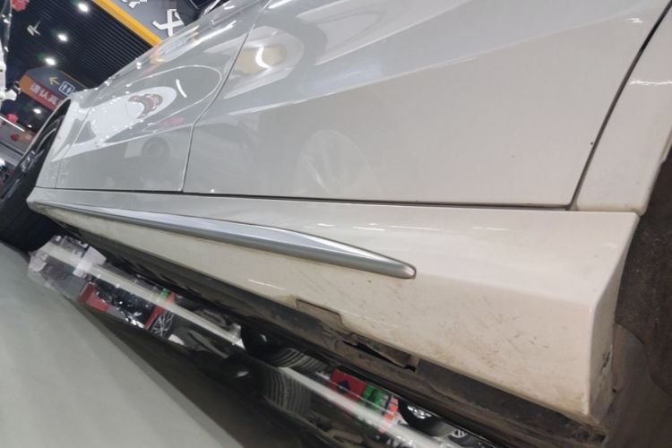 Used Mercedes-Benz C-Class 2019 Restyled C 260 L Sport Edition Left Side Sill