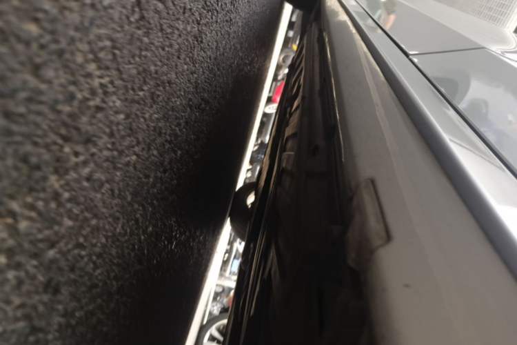 Used Mercedes-Benz C-Class 2019 C 260 L Sport Edition Left Side Sill