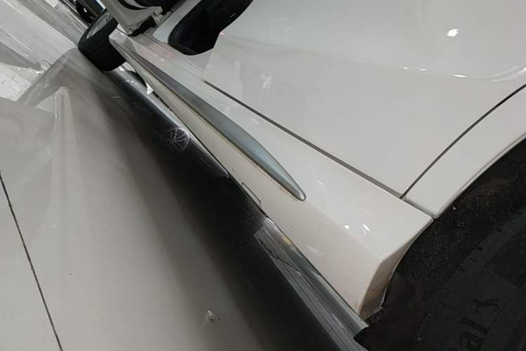 Used Mercedes-Benz C-Class 2019 C 180 L Fashion Edition Sport Version Left Side Sill