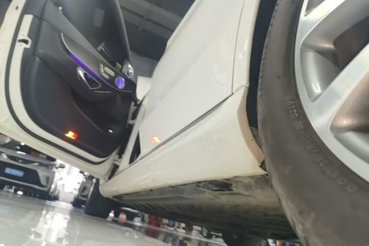 Used Mercedes-Benz C-Class 2019 C 260 L Left Side Sill