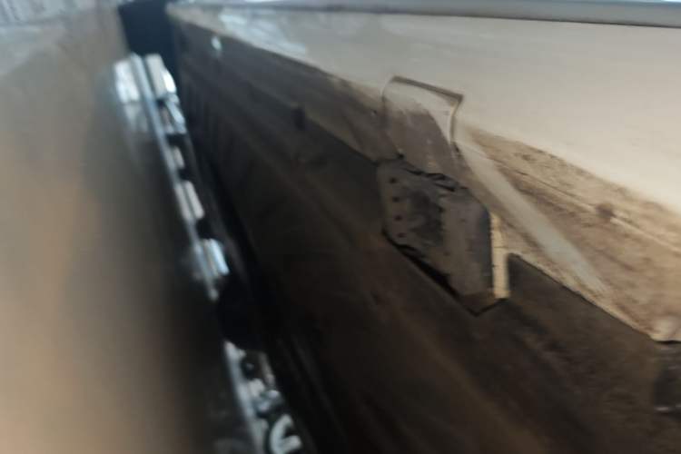 Used Mercedes-Benz C-Class 2019 C 180 L Fashion Edition Sport Version Left Side Sill
